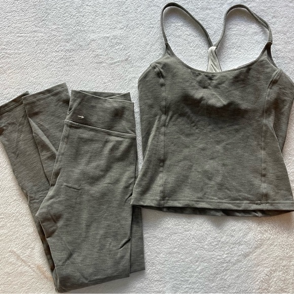 The Upside Leggings & Tank Set - Picture 3 of 9